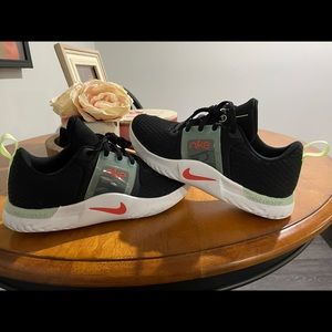 Nike Renew In-Season TR 10 size 8.5